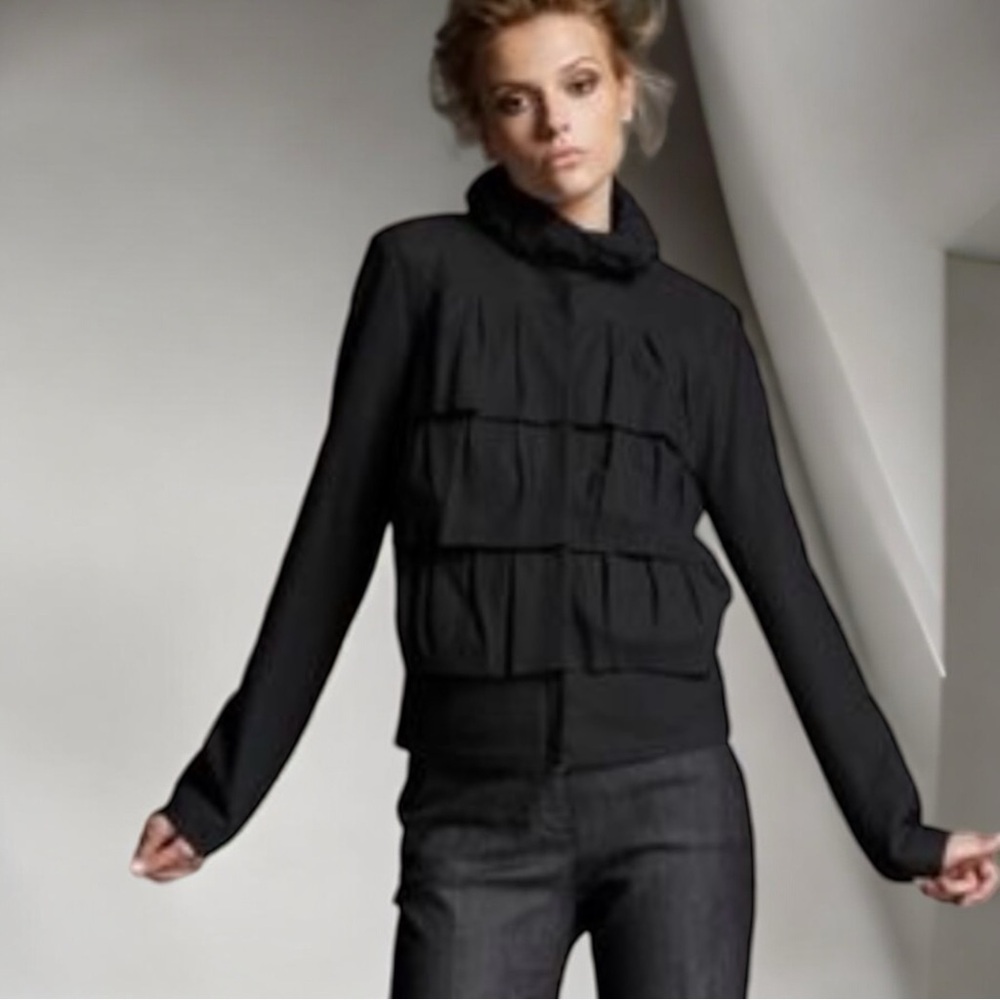 DIANE VON FURSTENBERG BLACK ZIP FRONT RUFFLE JACKET SIZE 6